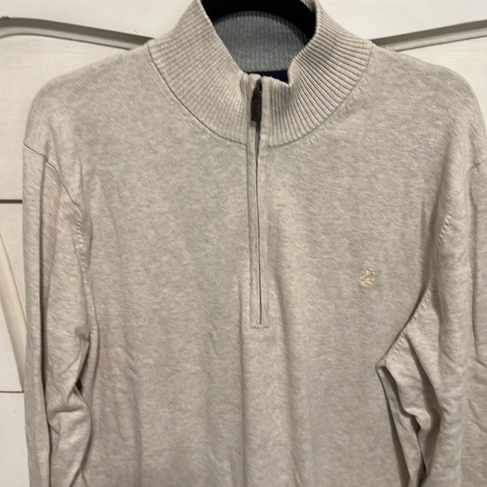 Men’s 1/4 zip Izod sweater - Picture 2 of 5